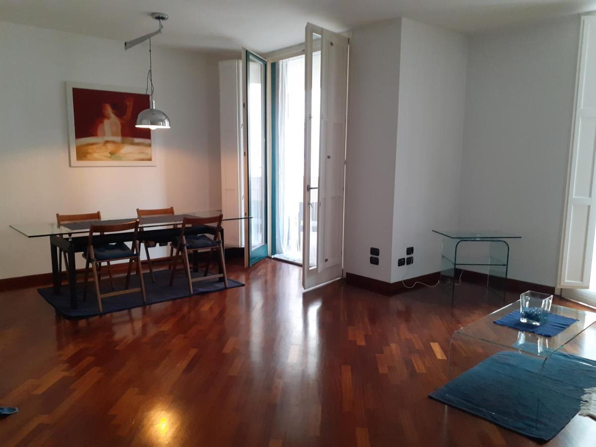 Olimpia Apartment City Center Салерно Экстерьер фото