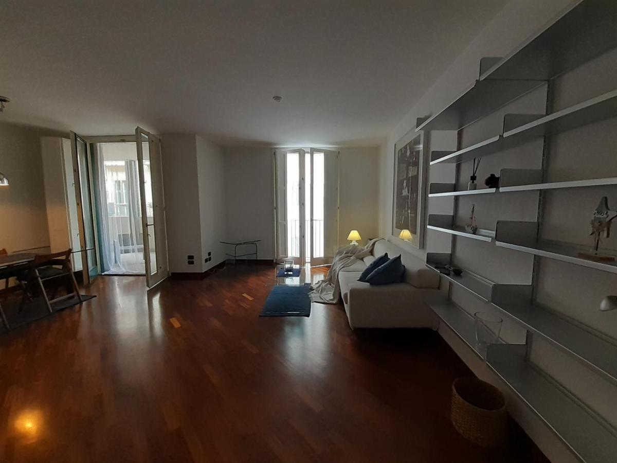 Olimpia Apartment City Center Салерно Экстерьер фото
