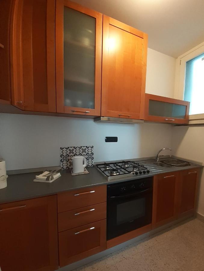 Olimpia Apartment City Center Салерно Экстерьер фото